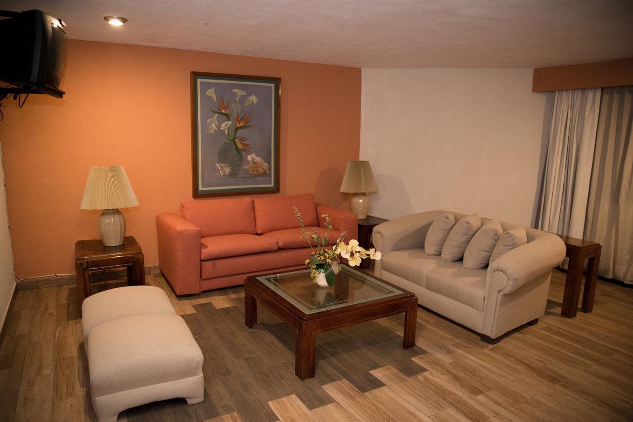 Hotel La Loma Tepic Exterior photo